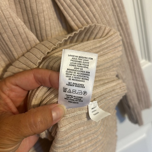 NWOT Jones New York Blouse - Picture 7 of 7